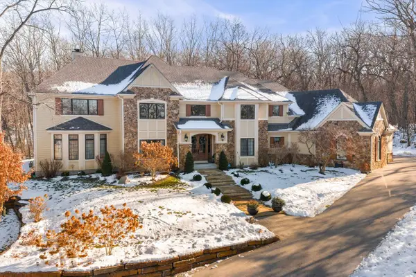 W289S4684 Rockwood TRAIL, Waukesha, WI 53189