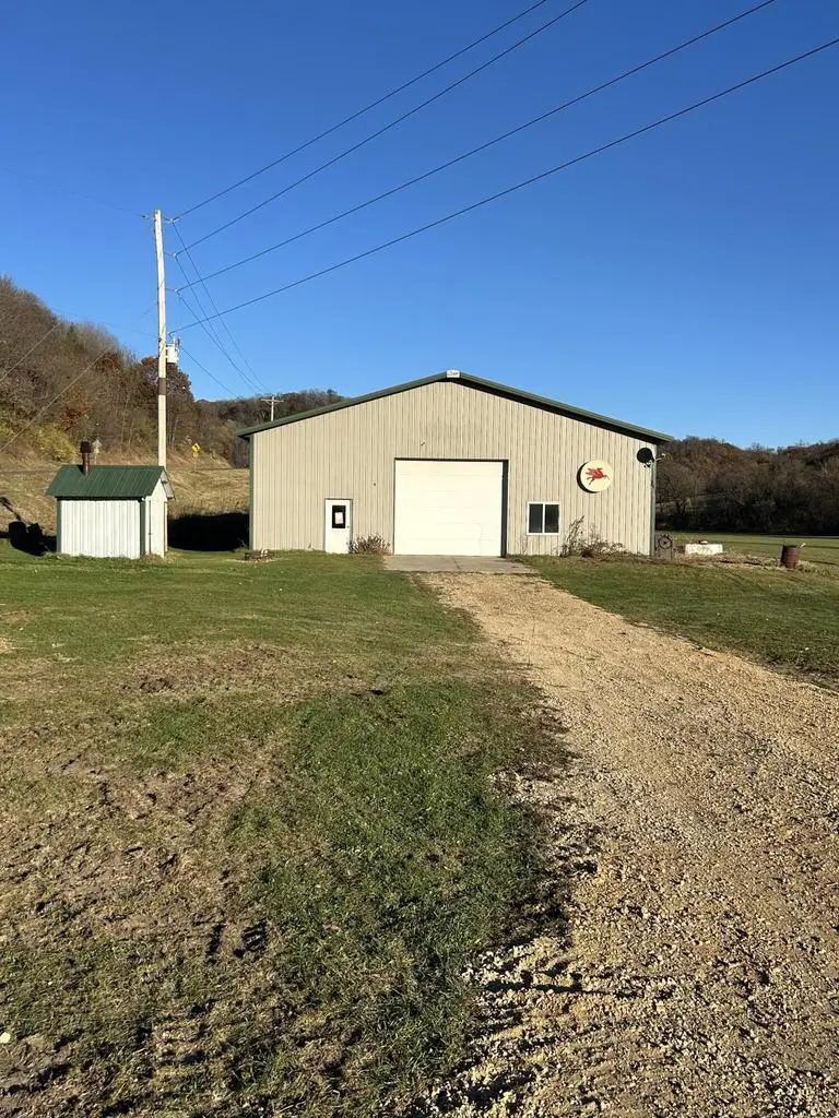 26766 COUNTY HIGHWAY DD, Richland Center, WI 53581 - Image #2