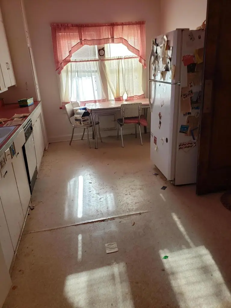 7411 5th AVENUE, Kenosha, WI 53143 - Image #2