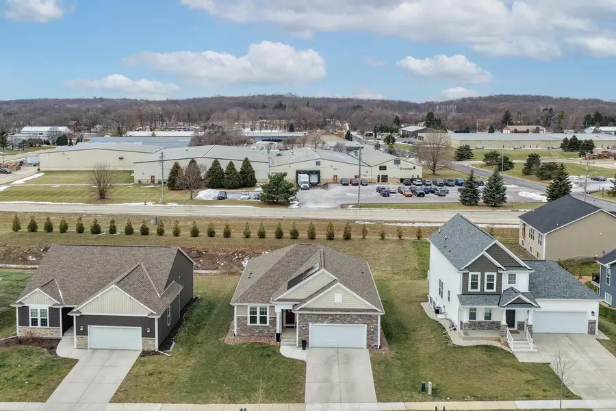 704 River Ridge DRIVE, Waterford, WI 53185 - Image #3