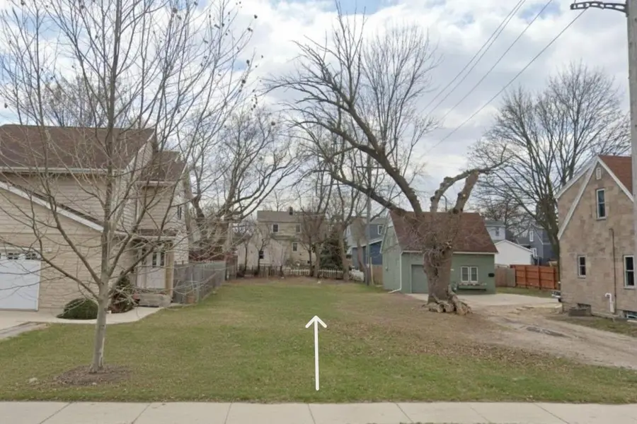 86 W SCHLINGER AVENUE, West Allis, WI 53214 - Image #2