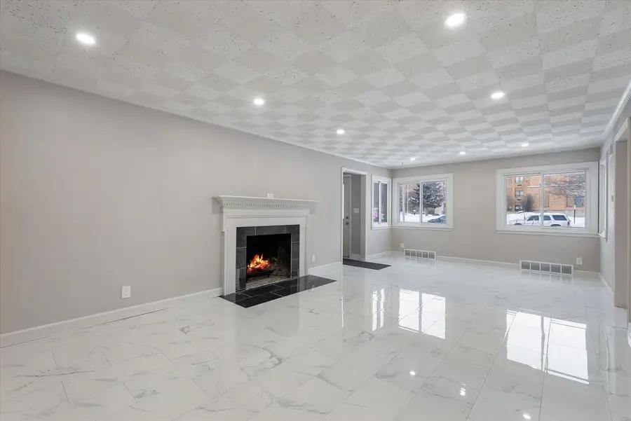 1217 North AVENUE, Sheboygan, WI 53083 - Image #3