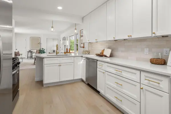 2285 N 166th STREET, Brookfield, WI 53005