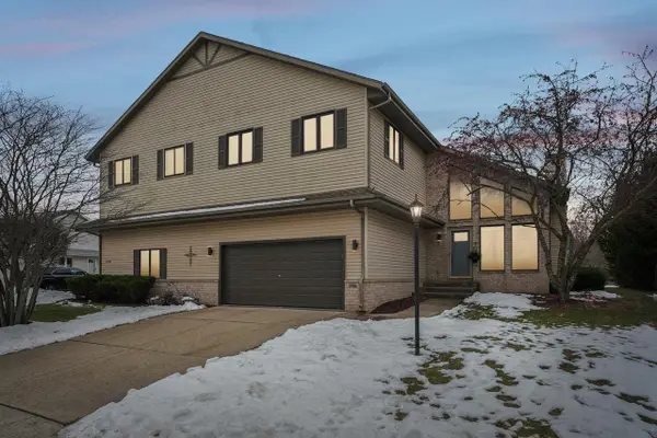 2245 Patrick LANE, Waukesha, WI 53188