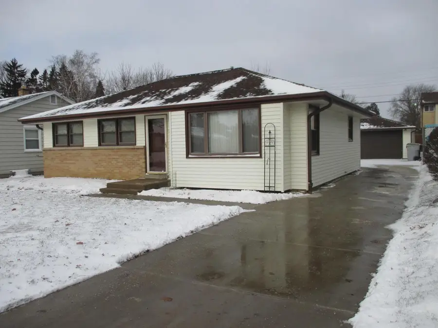 3822 W Rochelle AVENUE, Milwaukee, WI 53209 - Image #2