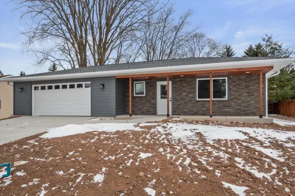 114 Dean ROAD, Belgium, WI 53004