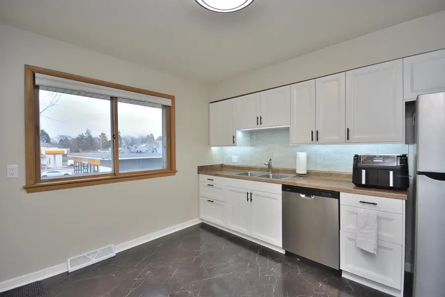 5727 W Wisconsin AVENUE #5729, Wauwatosa, WI 53213 - Image #3