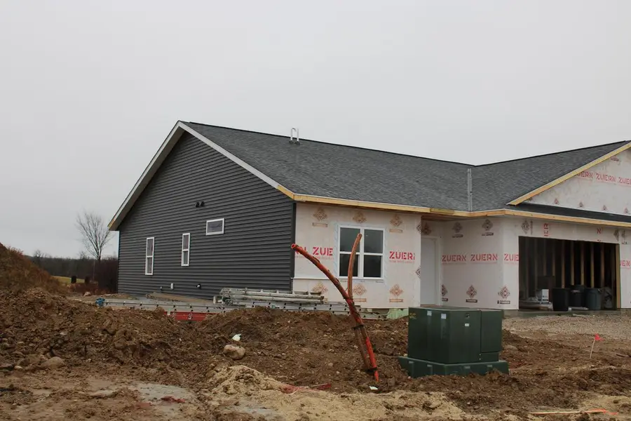 1352 Kettle DRIVE, Kewaskum, WI 53040 - Image #2