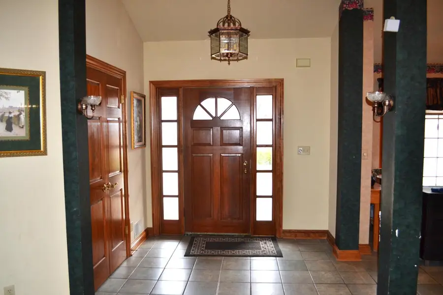 8530 W Woodfield COURT, Franklin, WI 53132 - Image #3