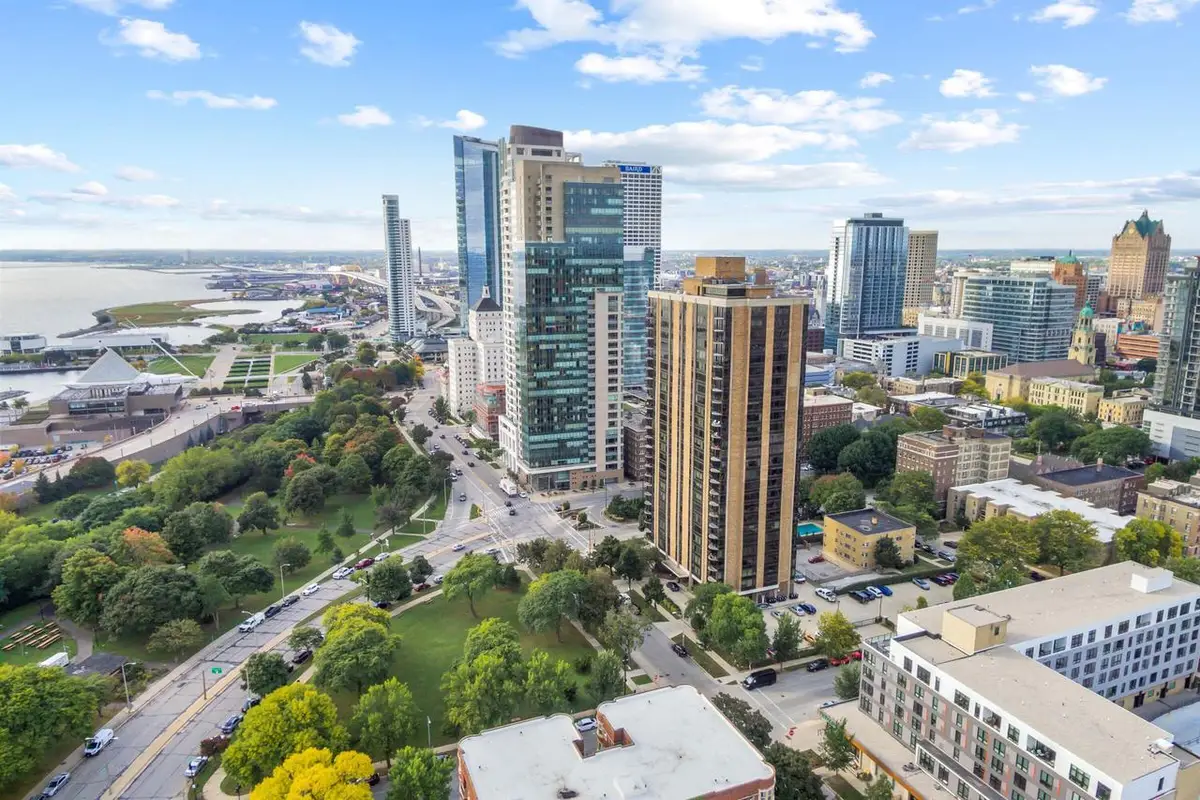 929 N Astor STREET #2706/2708, Milwaukee, WI 53202 - Image #1