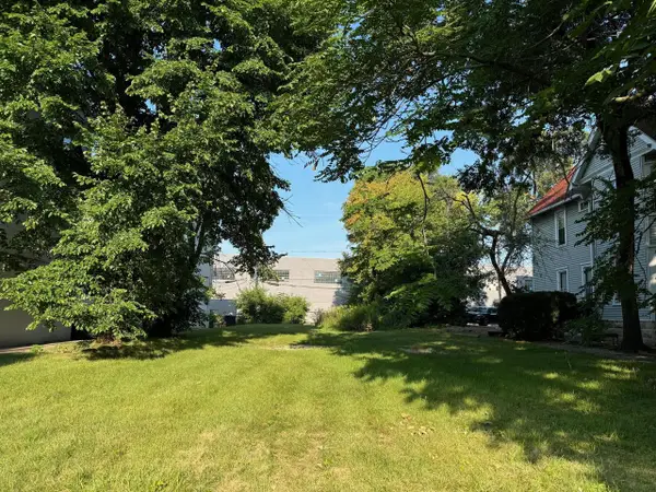 541 N 20TH STREET, Milwaukee, WI 53233