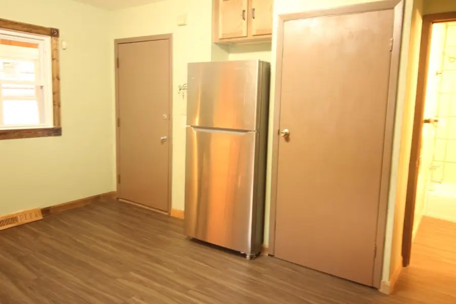 2431 S 9th PLACE #2431A, Milwaukee, WI 53215 - Image #3