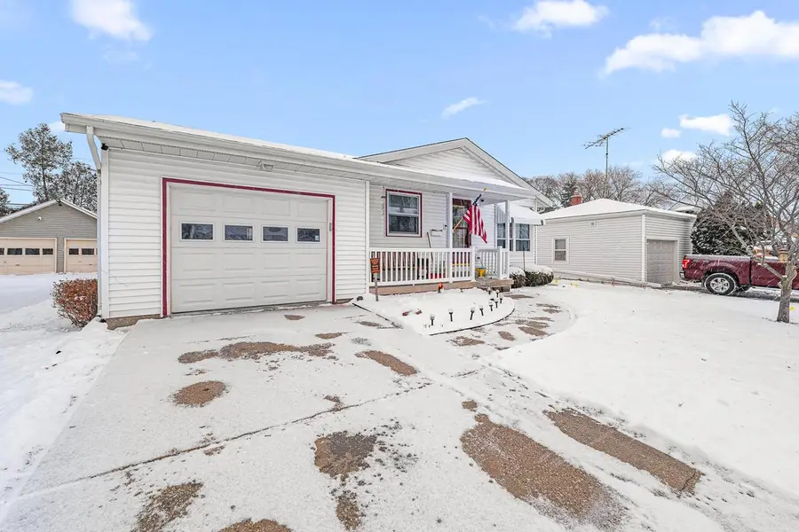 279 BISCHOFF STREET, Fond Du Lac, WI 54935 - Image #2