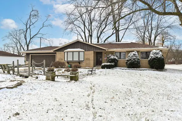 10211 S Nicholson ROAD, Oak Creek, WI 53154