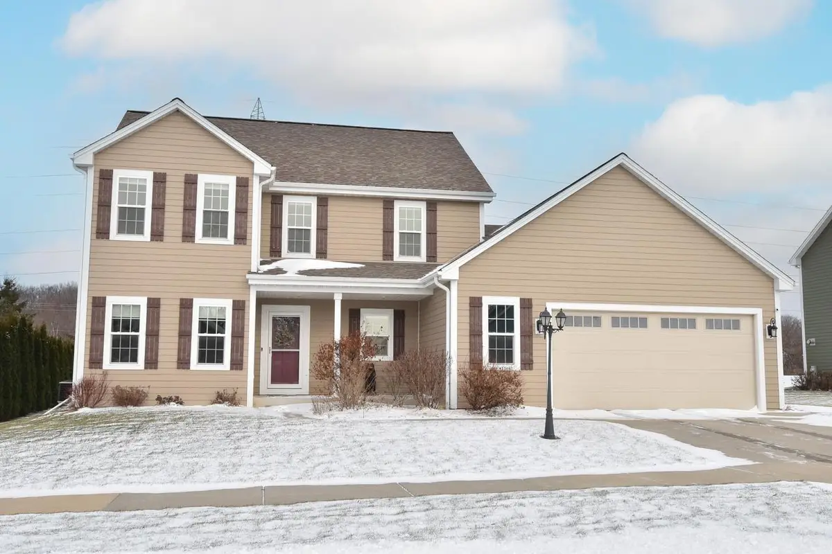 N66W23662 Hillview ROAD, Sussex, WI 53089 - Image #1