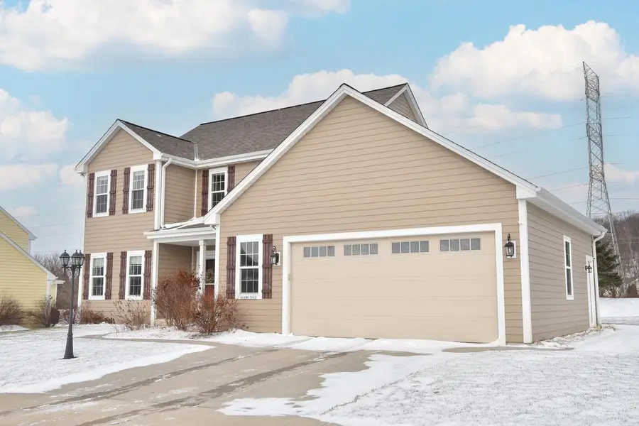 N66W23662 Hillview ROAD, Sussex, WI 53089 - Image #3