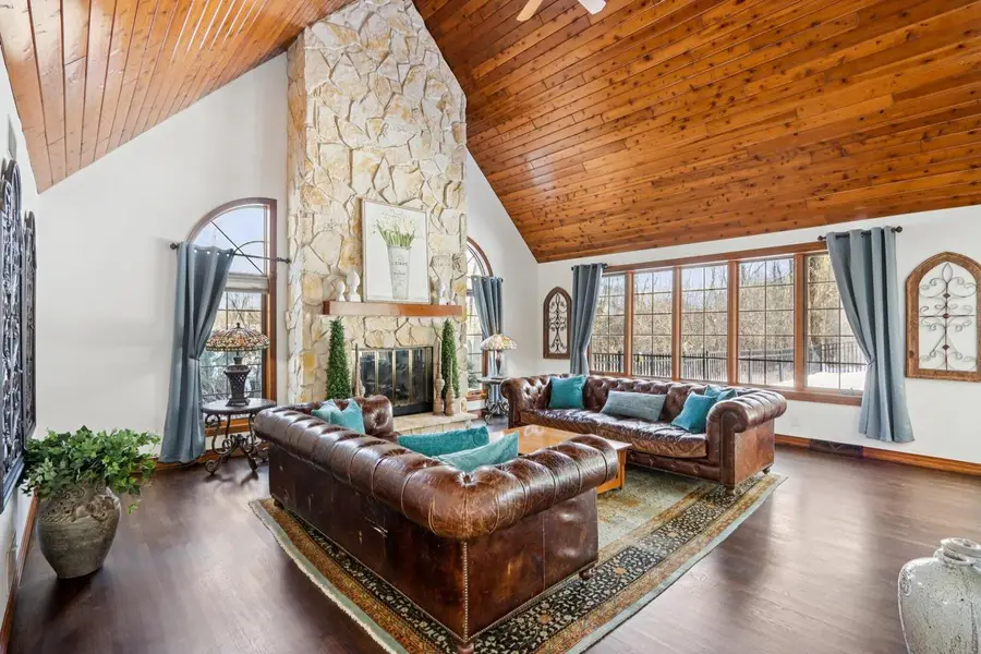 14820 Clare-Bridge LANE, Brookfield, WI 53005 - Image #2