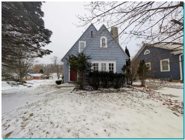 955 N 6th STREET, Manitowoc, WI 54220