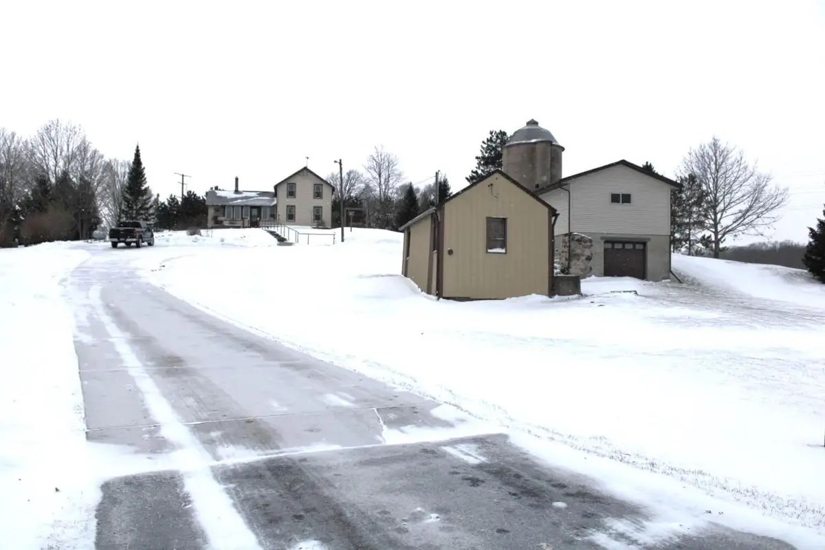 394 N US Hwy 45, Campbellsport, WI 53010 - Image #1