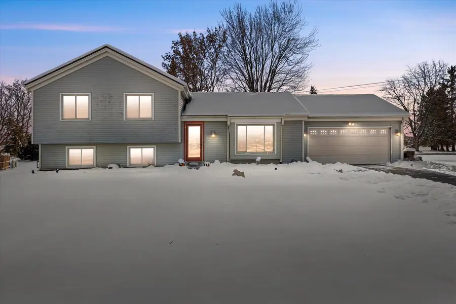 8005 Thistle COURT, Waterford, WI 53185 - Image #3