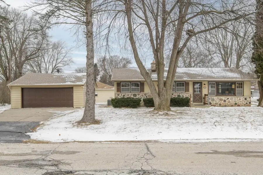 5820 W Donna DRIVE, Brown Deer, WI 53223 - Image #2