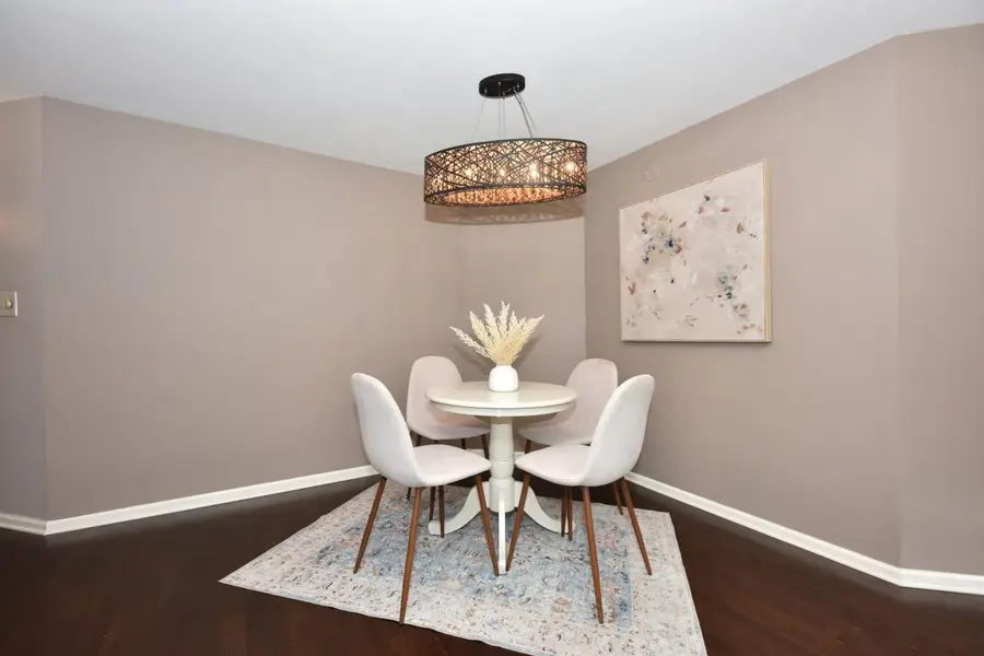 270 E Highland AVENUE #214, Milwaukee, WI 53202 - Image #3