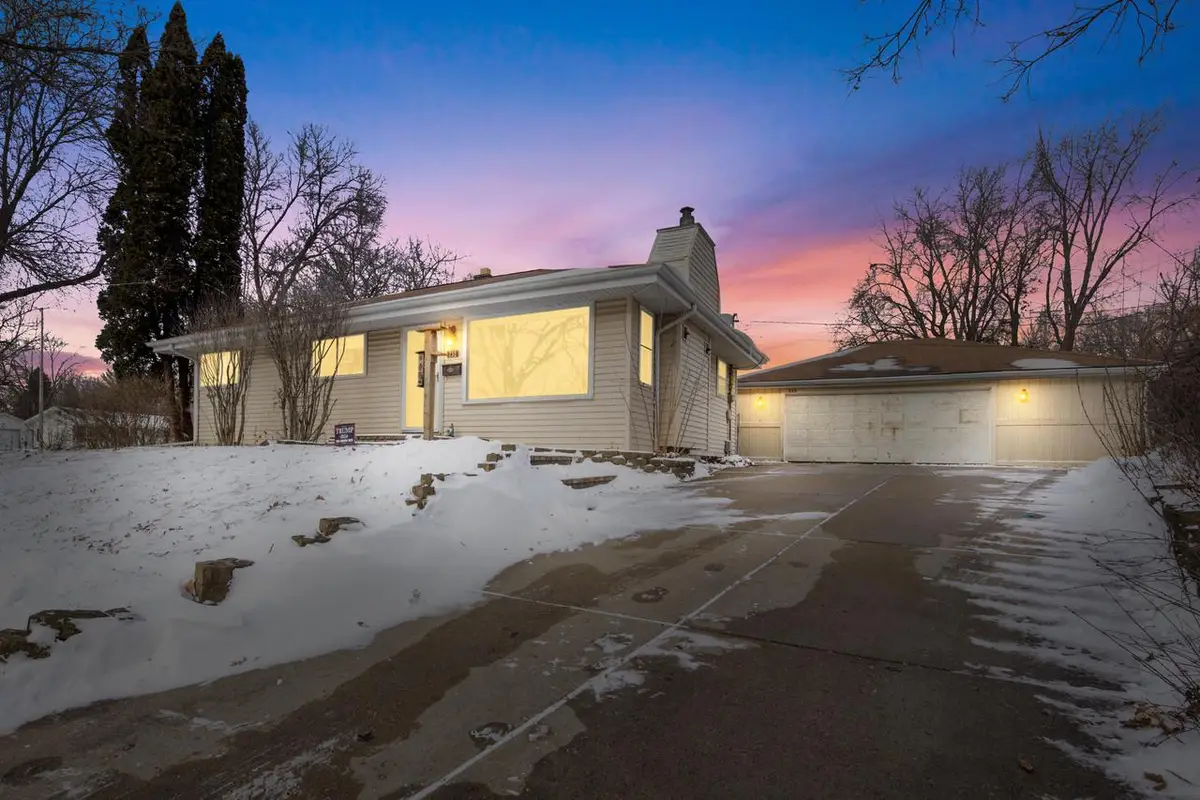 232 Richard STREET, Waukesha, WI 53189 - Image #1