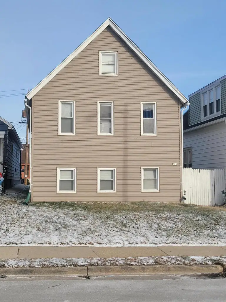 328 W Lincoln AVENUE, Milwaukee, WI 53207 - Image #1