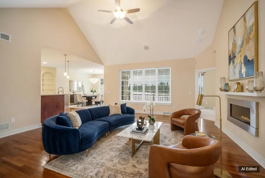 1348 W Stillwater CIRCLE, Mequon, WI 53092 - Image #3