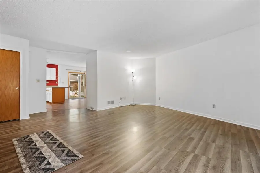 15629 W Ridge ROAD, New Berlin, WI 53151 - Image #2