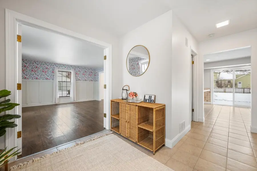 2746 Manor AVENUE, Mount Pleasant, WI 53406 - Image #3