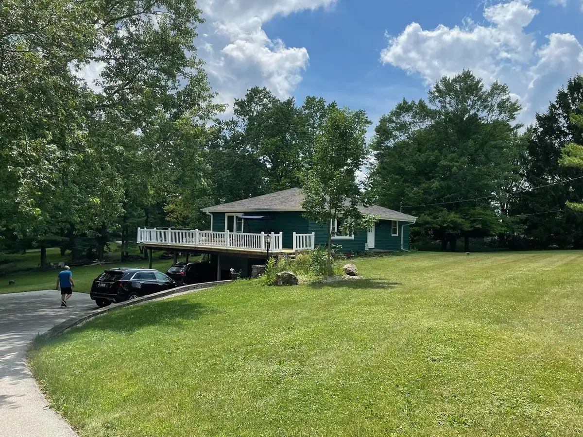 N67W29921 Hartling ROAD, Hartland, WI 53029 - Image #1