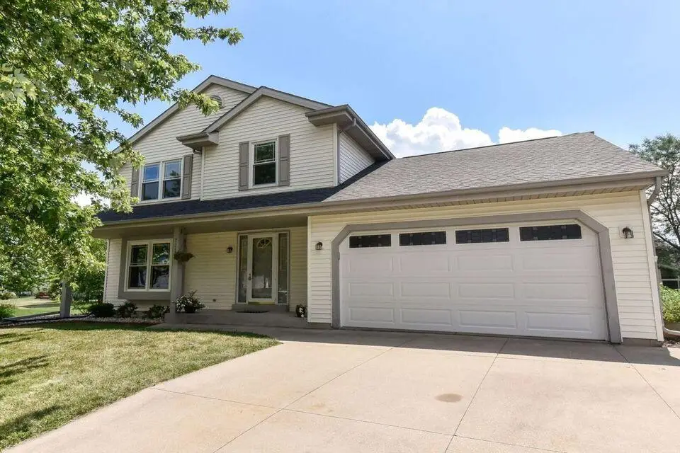 7258 S Countryside COURT, Franklin, WI 53132 - Image #1