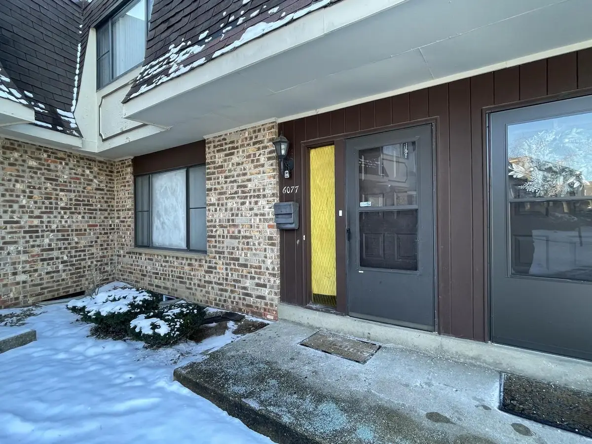 6077 W Calumet ROAD, Milwaukee, WI 53223 - Image #1