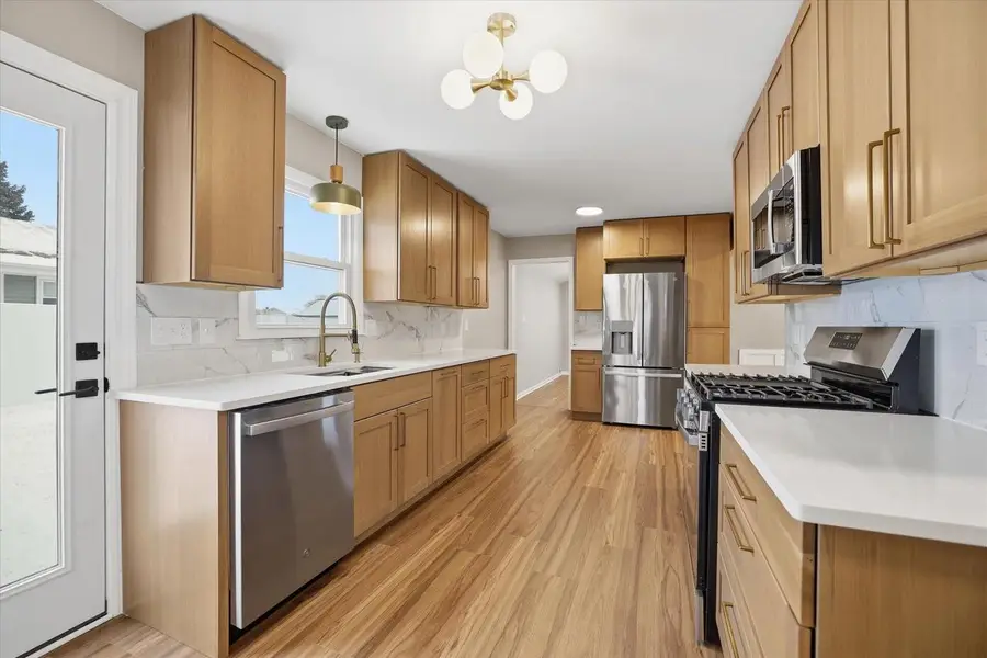 5801 W Allwood DRIVE, Franklin, WI 53132 - Image #3