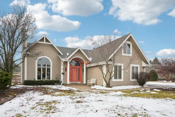 W174N4939 Sheffield COURT, Menomonee Falls, WI 53051