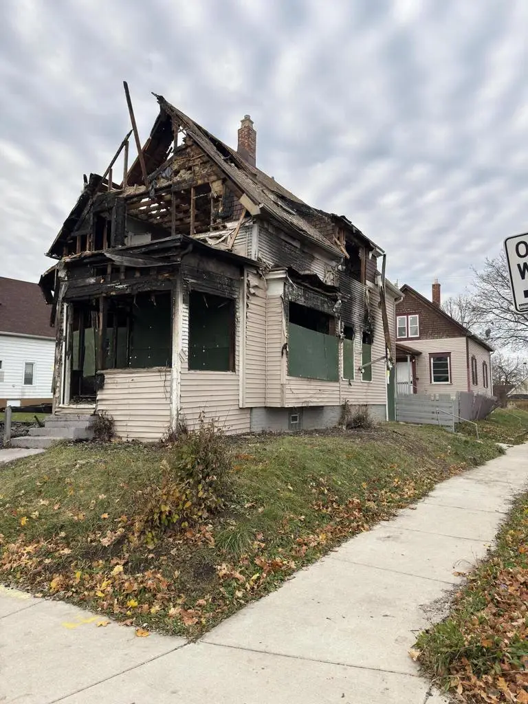 3279 N 21st STREET #3279B, Milwaukee, WI 53206 - Image #2