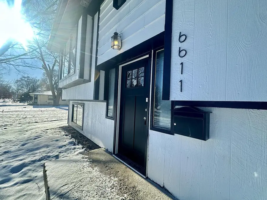 6611 N 52nd STREET, Milwaukee, WI 53223 - Image #2