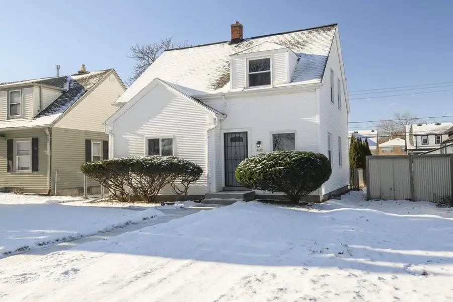 4727 N Green Bay AVENUE, Milwaukee, WI 53209 - Image #2