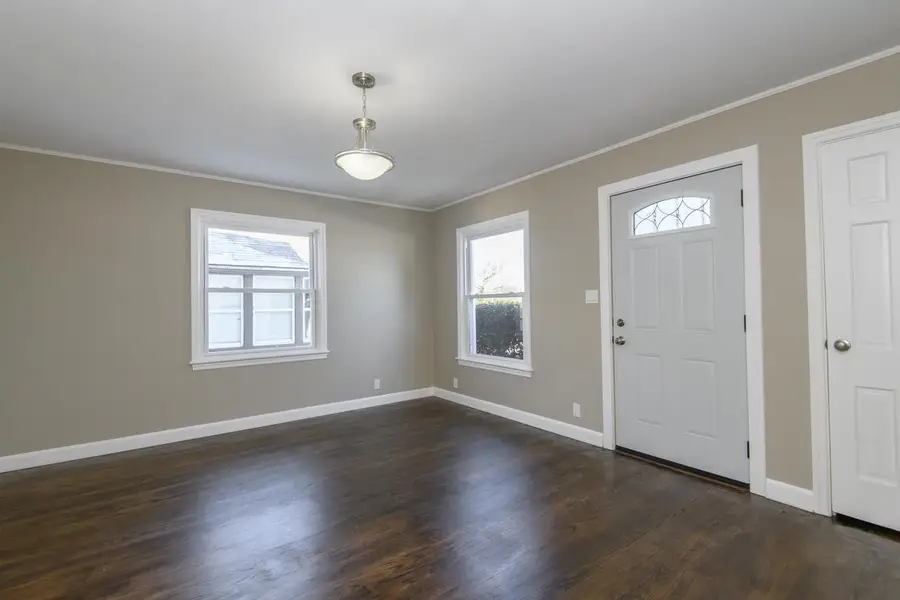 4727 N Green Bay AVENUE, Milwaukee, WI 53209 - Image #3