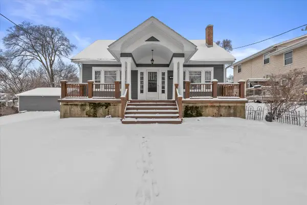 1608 N Grandview BOULEVARD, Waukesha, WI 53188