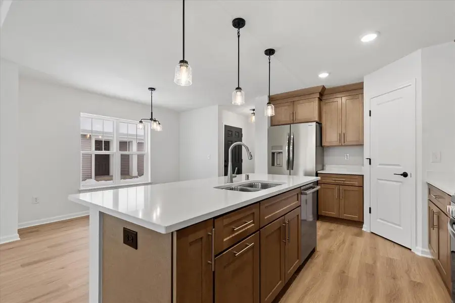 516 Hunter Oaks BOULEVARD #0802, Watertown, WI 53094 - Image #3