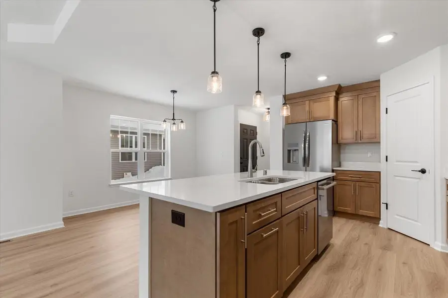 508 Hunter Oaks BOULEVARD #902, Watertown, WI 53094 - Image #3