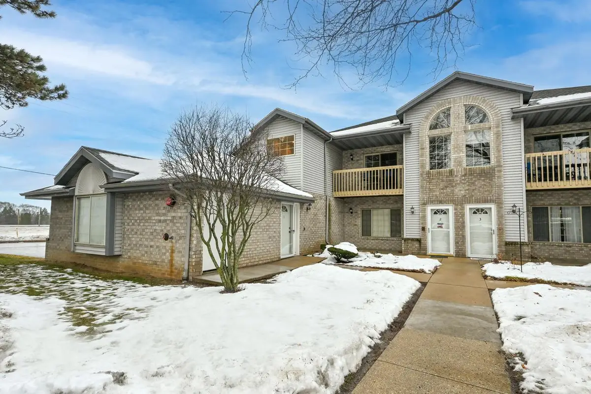 9390 W Loomis ROAD #1, Franklin, WI 53132 - Image #1