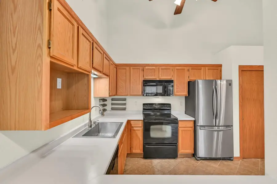 9390 W Loomis ROAD #1, Franklin, WI 53132 - Image #2