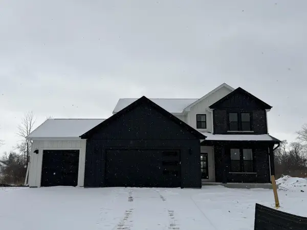 N75W17841 Woody LANE, Menomonee Falls, WI 53051