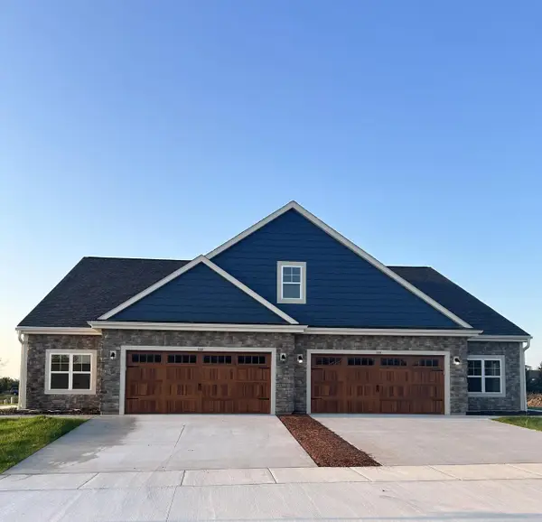 529 Firefly TRAIL #1, Hartford, WI 53027