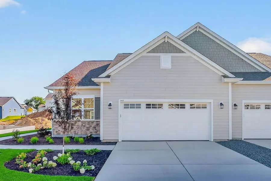 857 Stirling DRIVE #Bldg 20, Unit 40, Oconomowoc, WI 53066 - Image #3