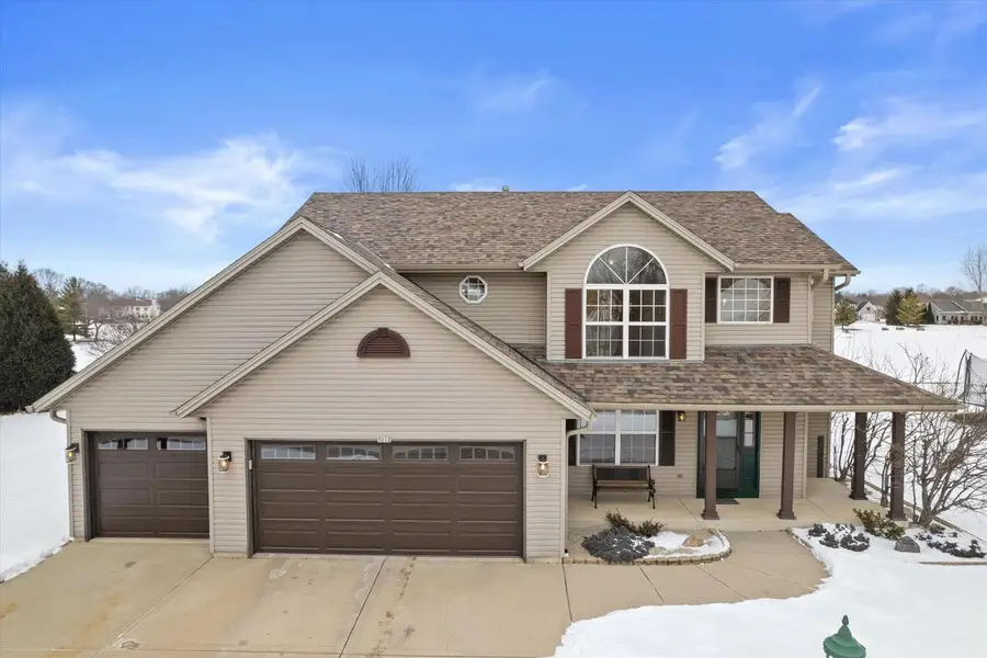 3212 E Lindy LANE, Oak Creek, WI 53154 - Image #2