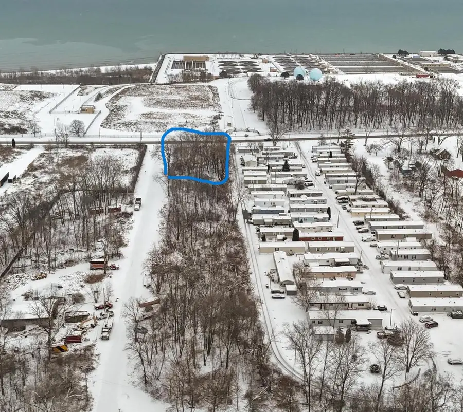 8465 S 5TH AVENUE, Oak Creek, WI 53154 - Image #2